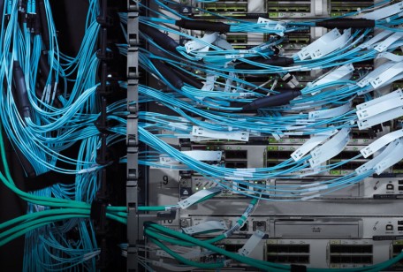 Why you should go for a carrier-neutral data center?
