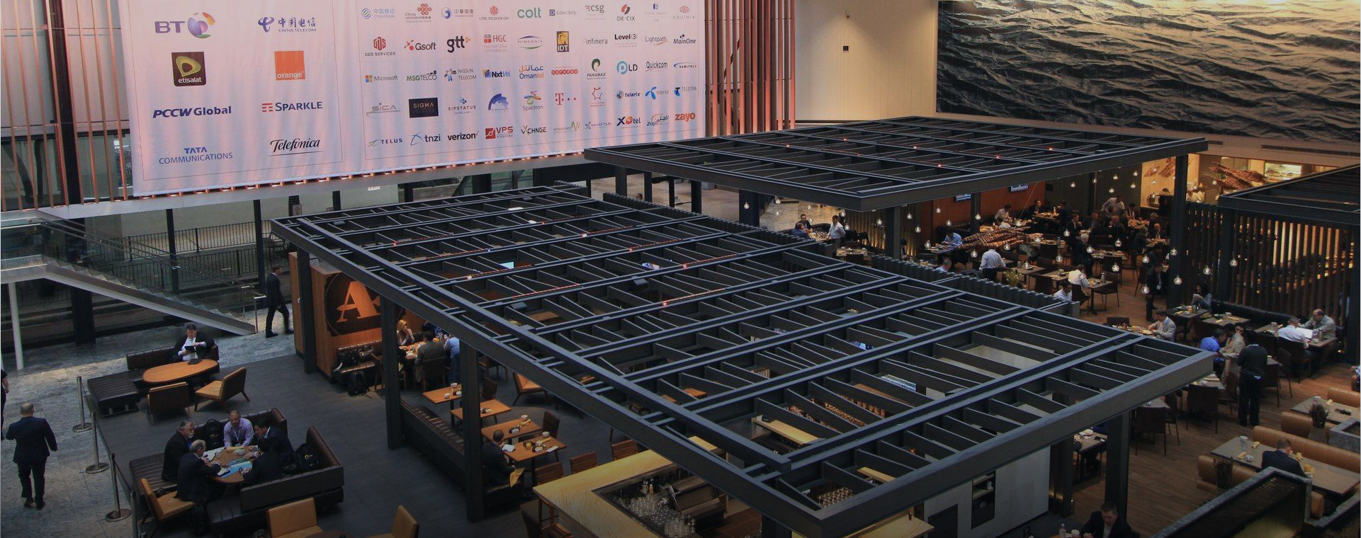{en}A resounding success MDC makes its presence known at NANOG{}{es